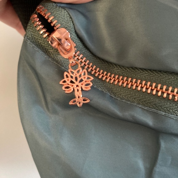 Oak and Reed Olive Canvas Green Fanny Pack - Picture 6 of 6